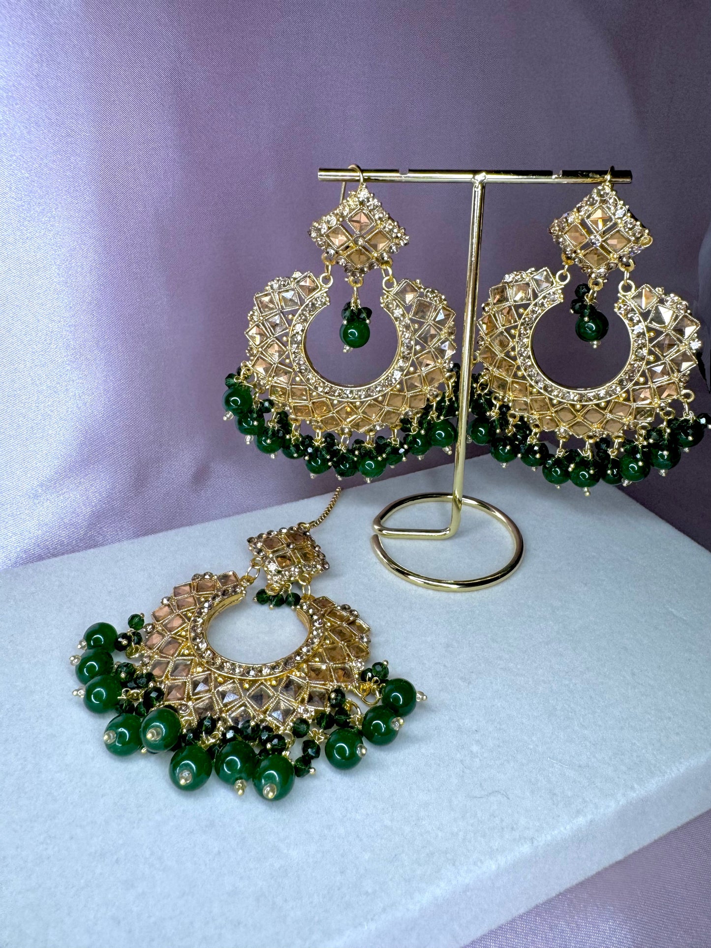 Anisa earrings and tikka set - green