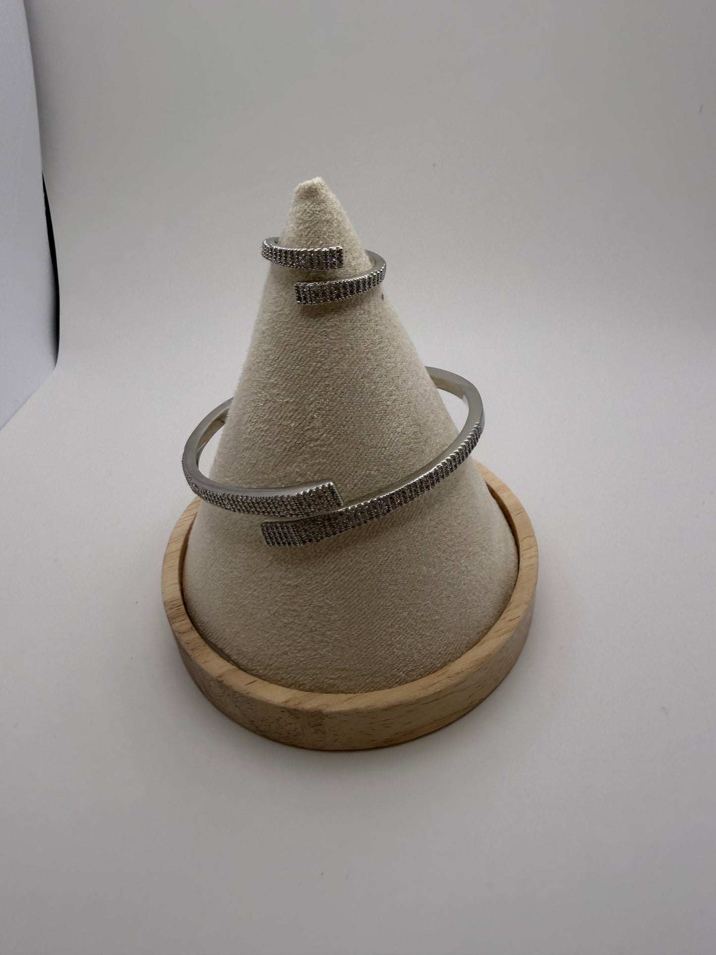 Nova Pavè Bangle & Ring Set – 18K White Gold Plated