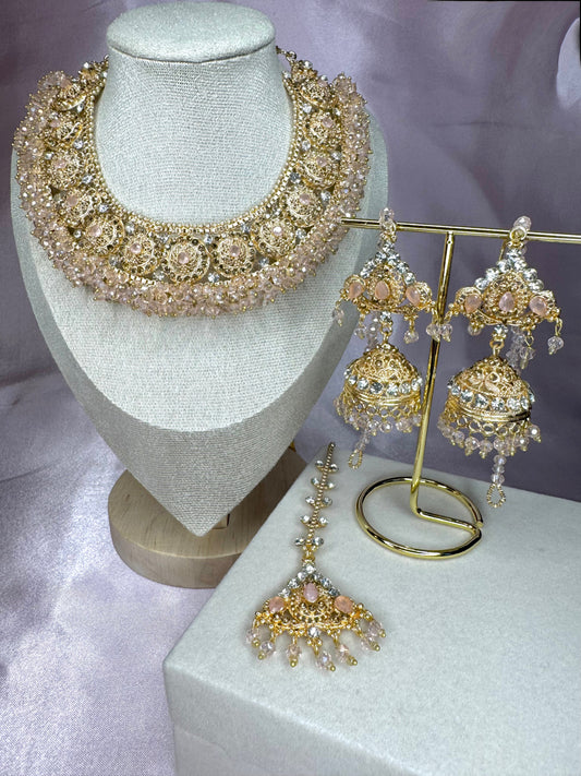 Amirah jewellery set - light pink