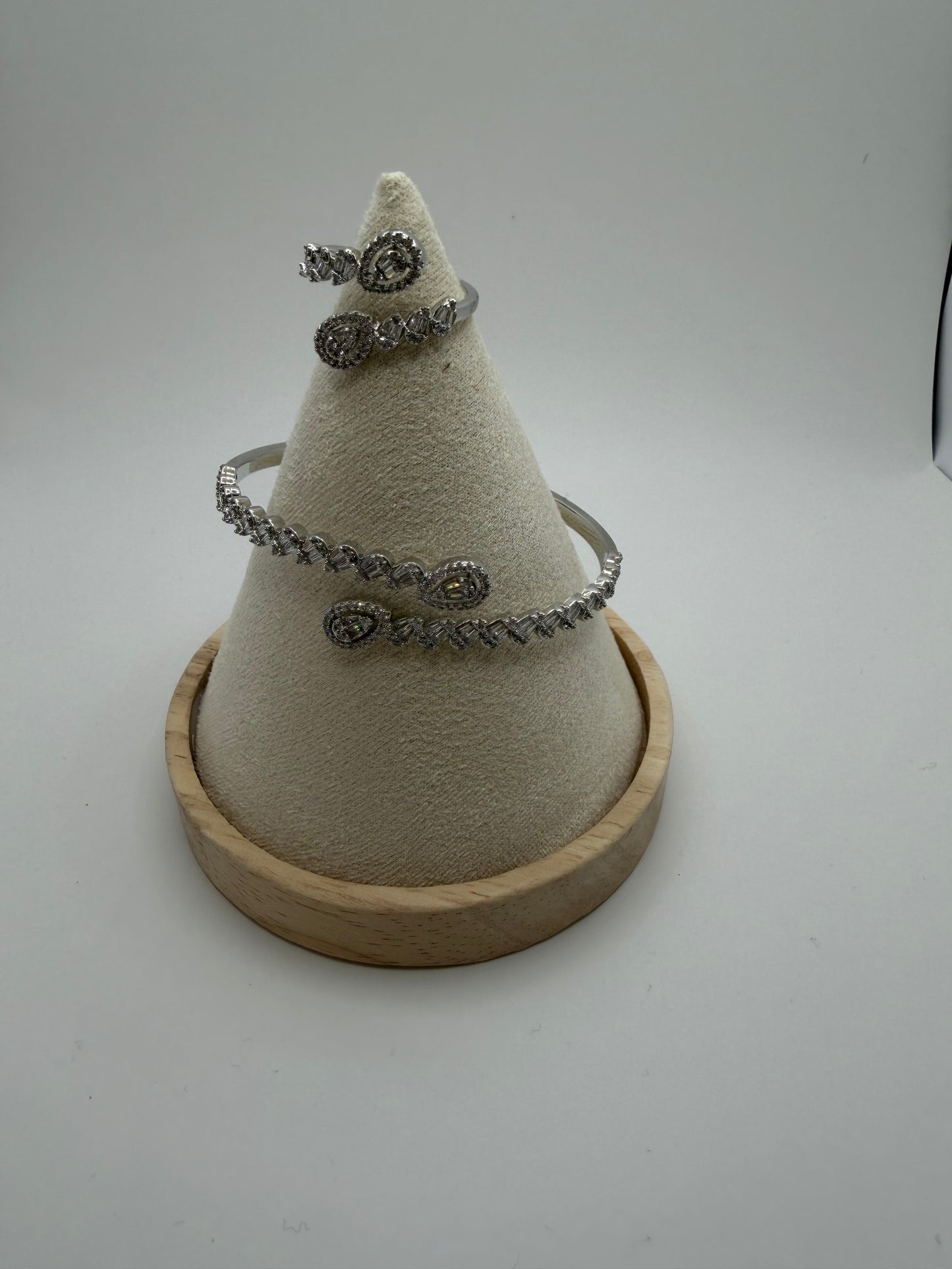 Celeste Teardrop Bangle & Ring Set – 18K White Gold Plated