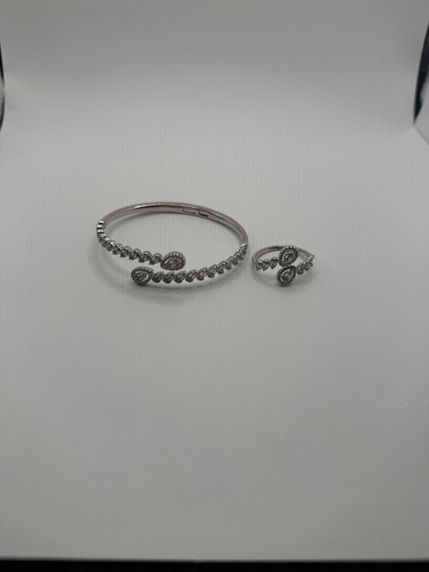 Celeste Teardrop Bangle & Ring Set – 18K White Gold Plated