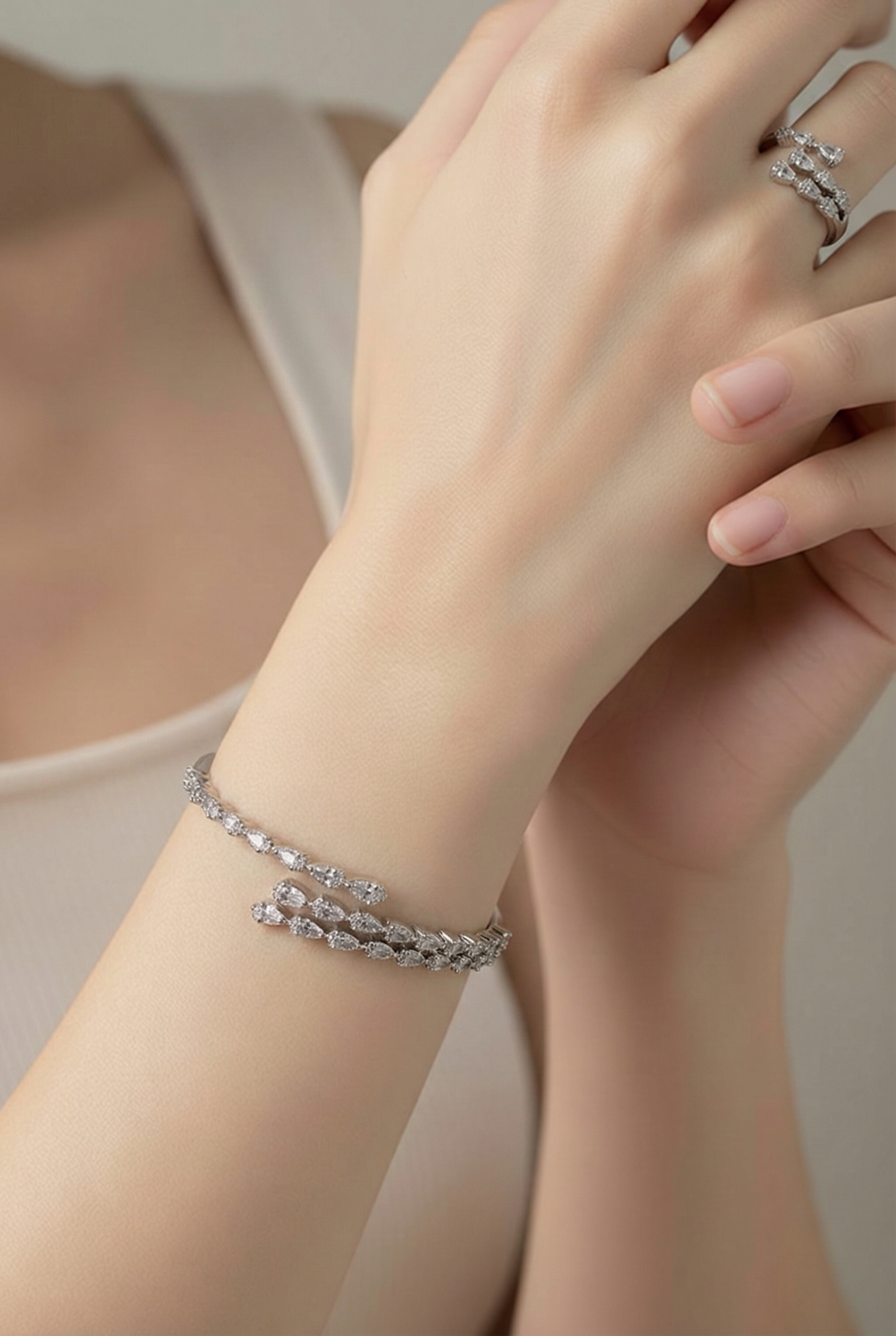 Marquise Vine Bangle & Ring Set – 18K White Gold Plated