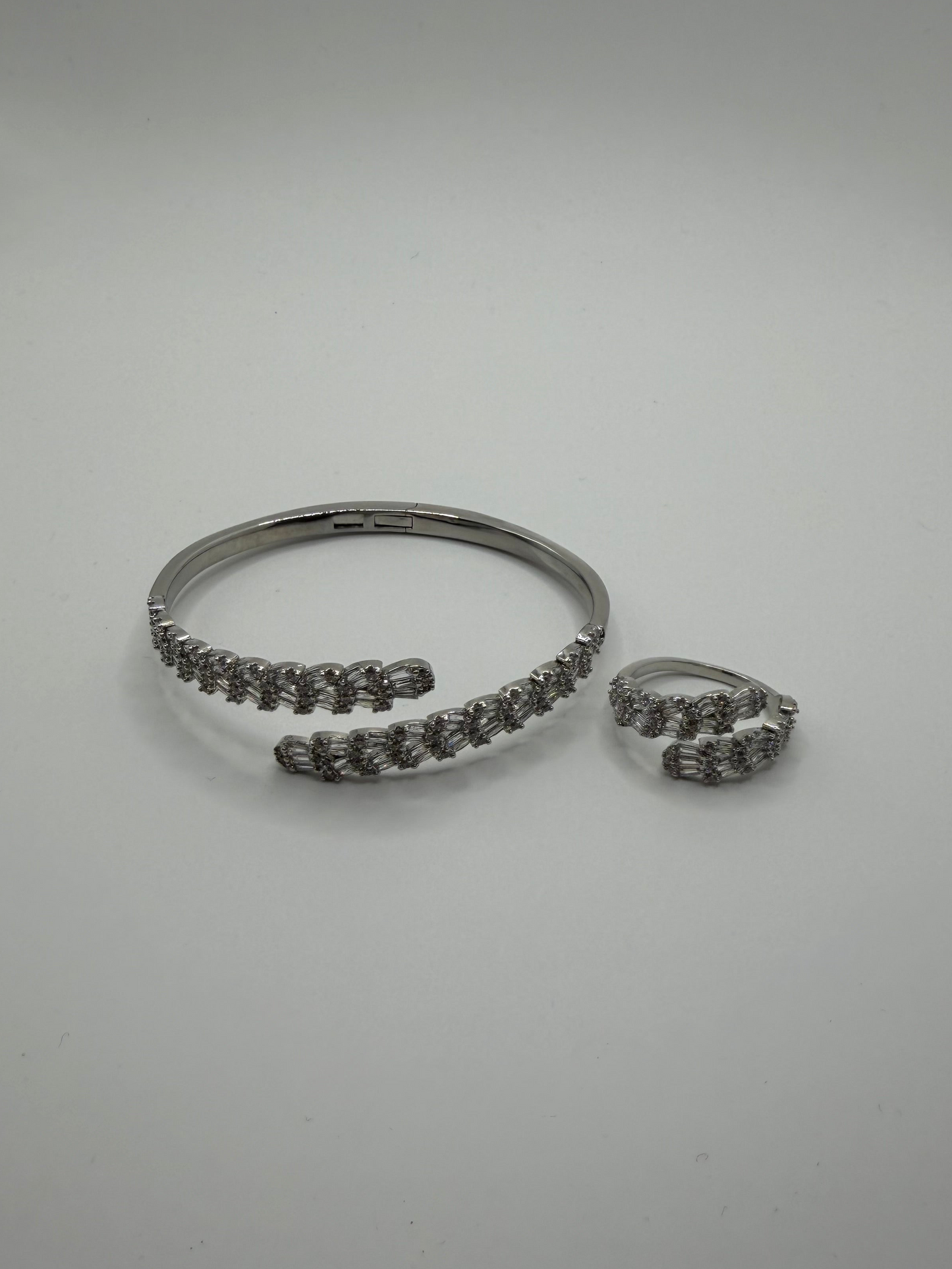 Luna Pavé Bangle & Ring Set – 18K White Gold Plated