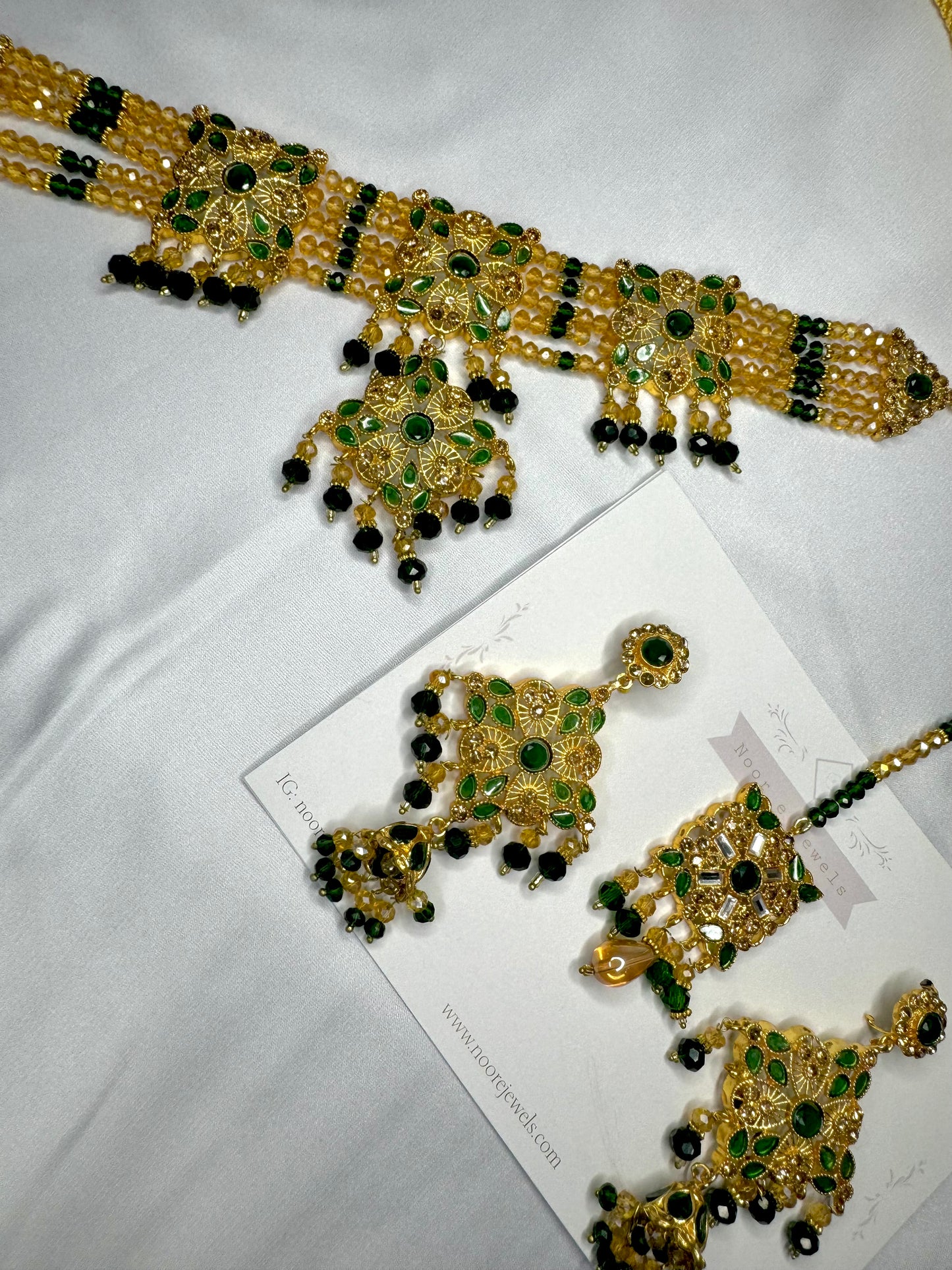 Inaya jewellery set - green