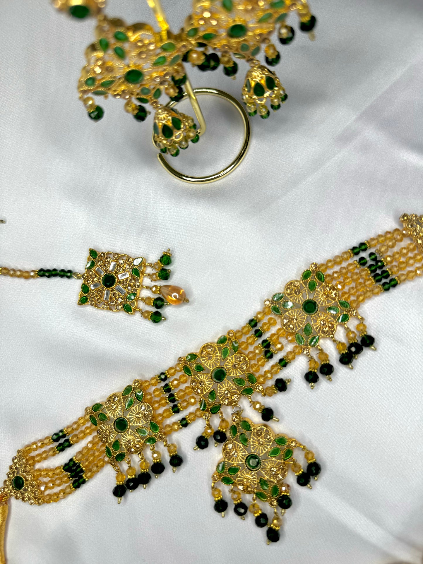 Inaya jewellery set - green