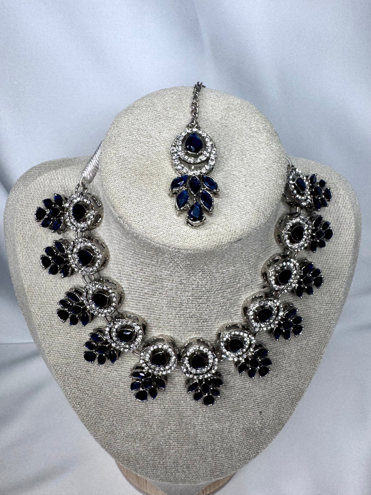 Zahra set - Dark Blue on Silver