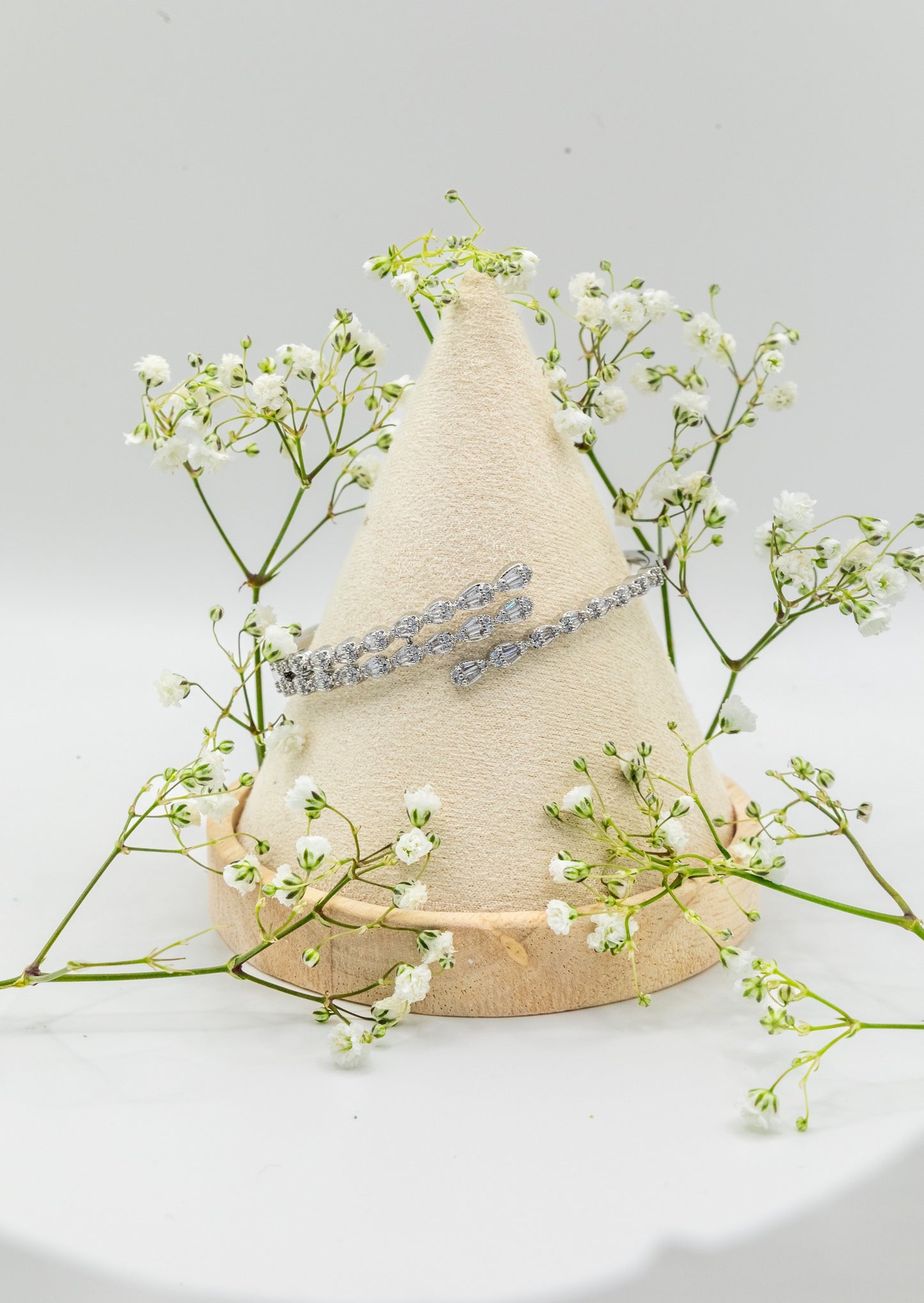 Marquise Vine Bangle & Ring Set – 18K White Gold Plated