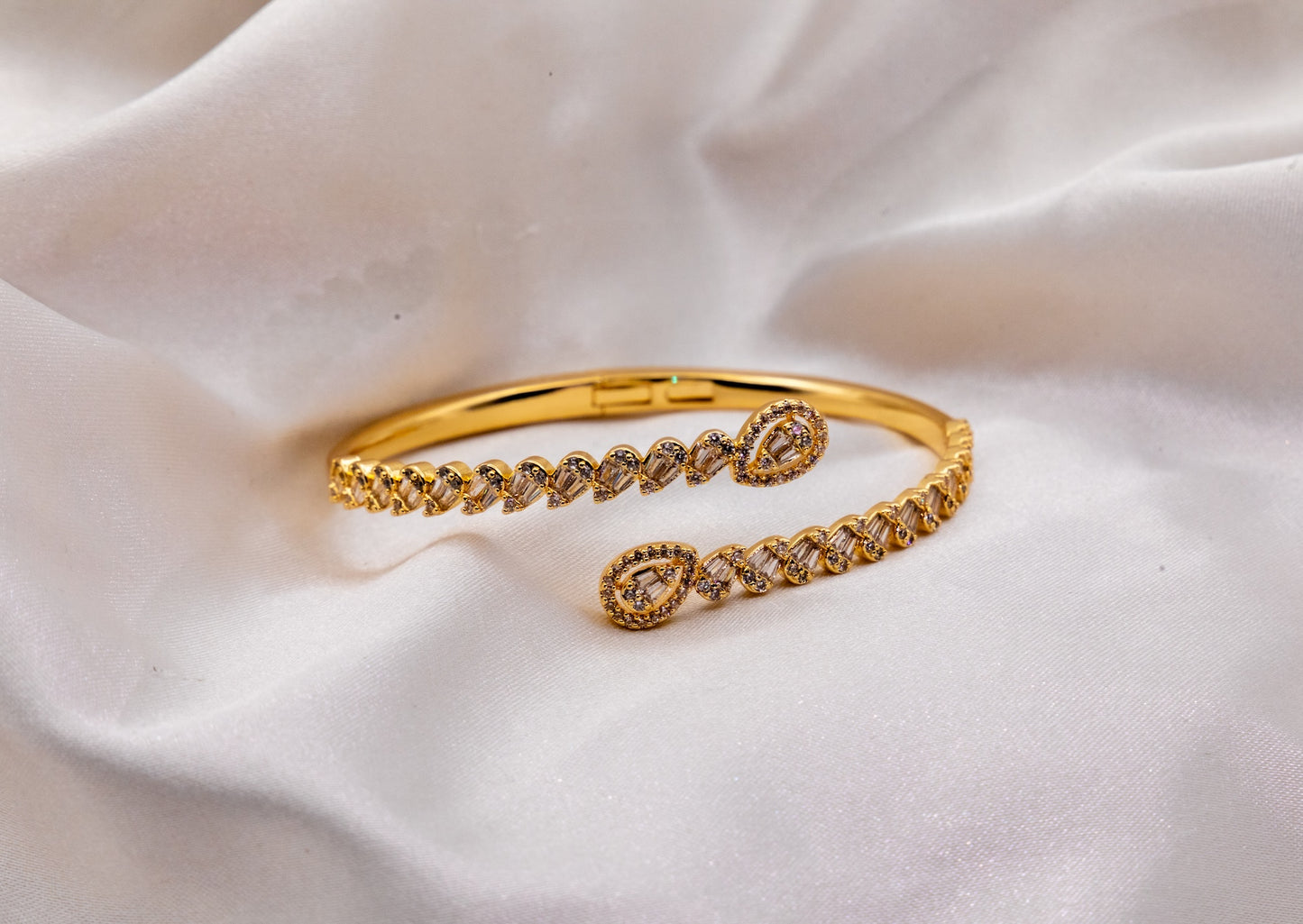 Celeste Teardrop Bangle