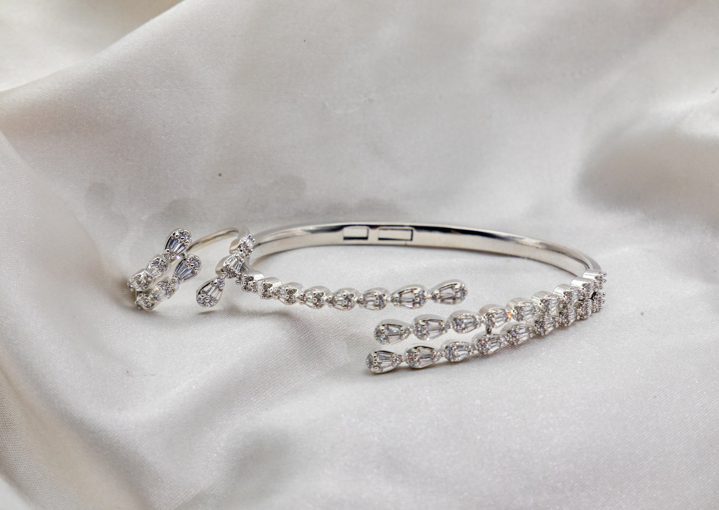 Marquise Vine Bangle & Ring Set – 18K White Gold Plated